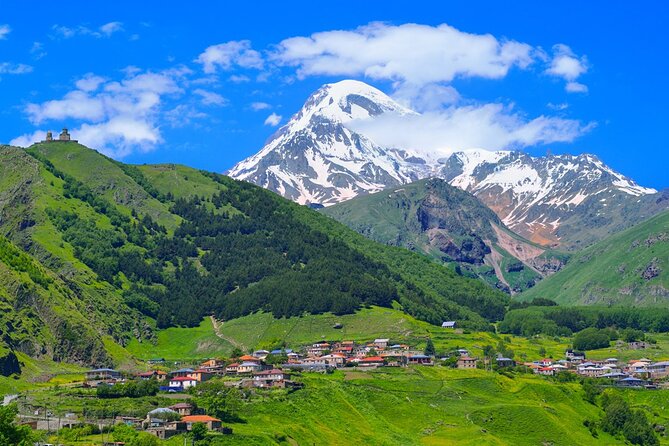 Kazbegi Full-Day Private Tour with Scenic Stops from Tbilisi - Ananuri: Georgia’s most atmospheric fortress stop