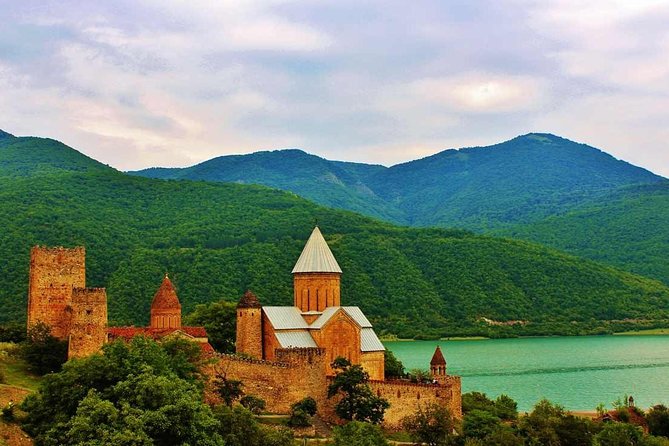 Kazbegi, Gergeti and Ananuri Full Day Tour from Tbilisi - From Tbilisi to the Zhinvali Reservoir