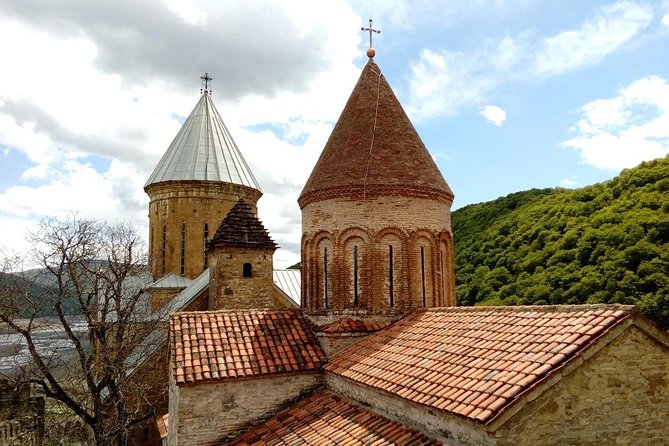 KAZBEGI & GUDAURI Day Tour from Kutaisi - Why this Kutaisi to Kazbegi day trip takes all day