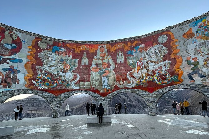 Kazbegi & Gudauri group tour from Tbilisi - What the guide and driver add to the day