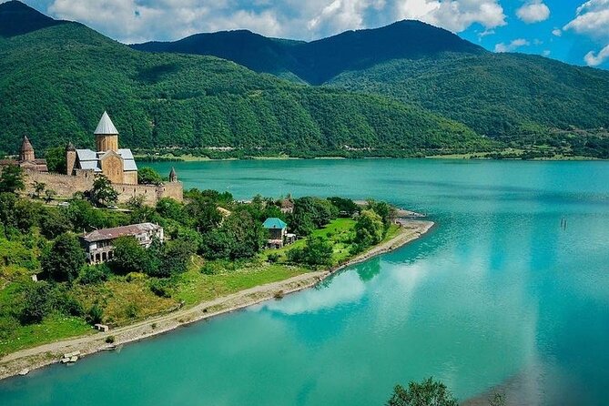 Kazbegi, Gudauri, Mtskheta & Ananuri Full Day Private Tour From Tbilisi - Zhinvali Reservoir adds a short scenic pause