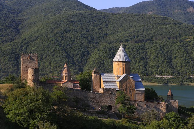 Kazbegi MOUNTAIN Tour (GLORY OF THE NATURE) + MANY NEW LOCATIONS - Spring water at Kvemo Mleta
