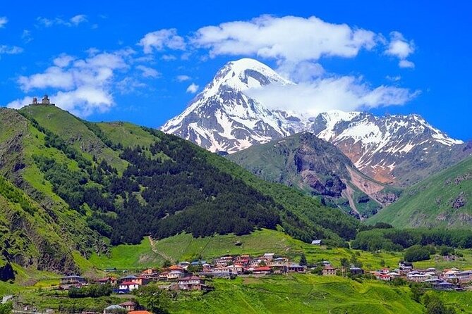 Kazbegi (stepantsminda) and Gudauri private tour - Gudauris Friendship Monument is the big viewpoint
