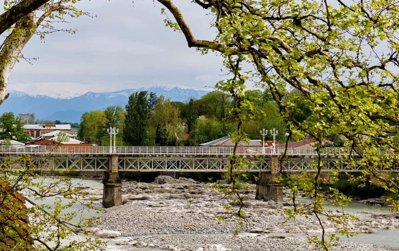 KUTAISI: City Tour, Historical Churches, Plus Tskaltubo - Walking through Kutaisi’s historic center