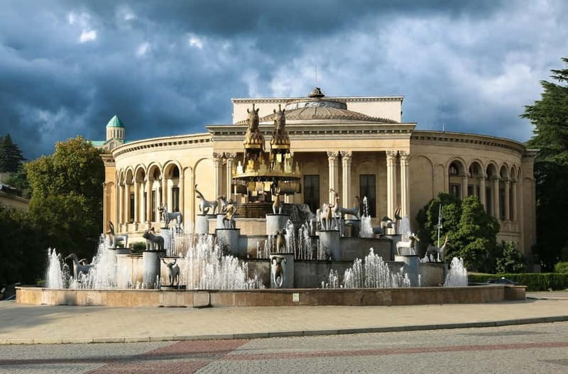 Kutaisi: Cultural Walking Tour - Five details that make this Kutaisi walk worthwhile