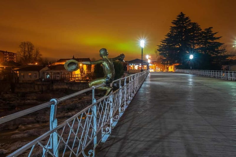 Kutaisi: Cultural Walking Tour - The Green Bazaar: the most sensory stop