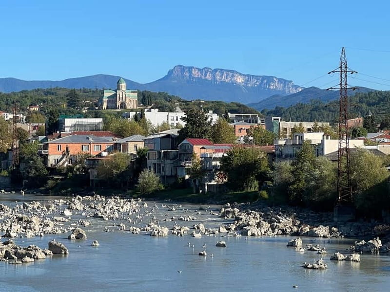 Kutaisi: Cultural Walking Tour - The French District and the Rioni River