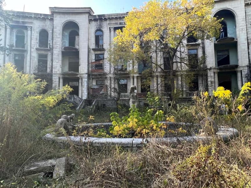 Kutaisi: Tskaltubo Abandoned Soviet-Era Spas Tour - Why Tskaltubo Feels So Different From Kutaisi