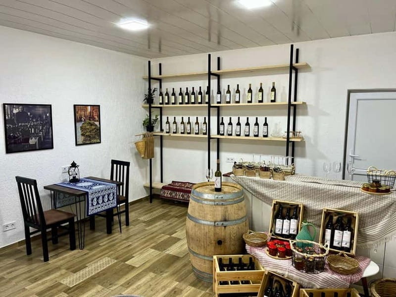 Kutaisi: Wine Tasting in Family Winery shop - Finding the shop near the Chain Bridge