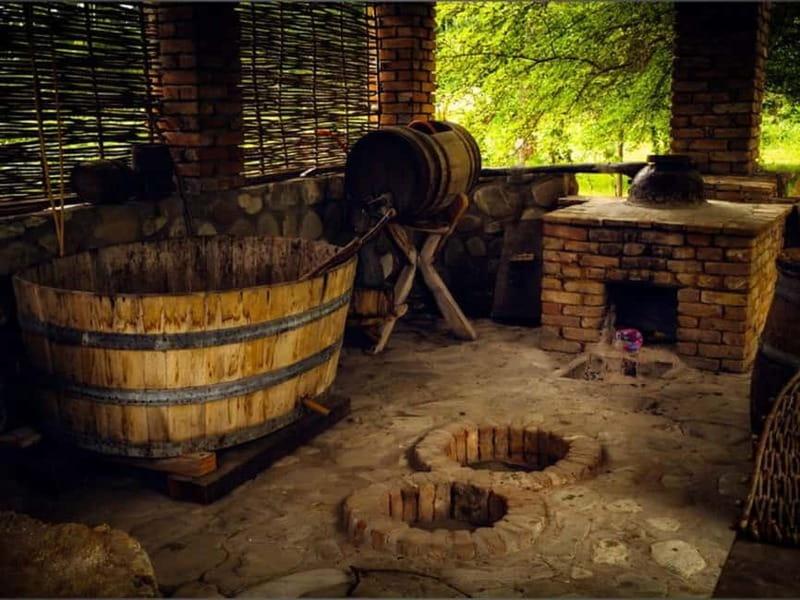 Land of the Sun Full Day Wine and Grapes Tour in Kakheti - Badiauri and the art of Georgian bread
