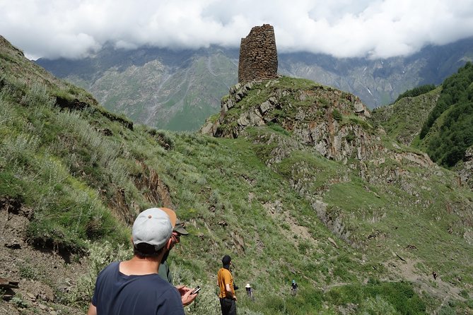 Military Road Marvels: Ananuri, Kazbegi & Khinkali Masterclass - What the guide and driver add