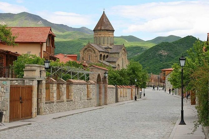 Mtskheta, Ananuri, Gudauri and Kazbegi Full Day Tour from Tbilisi - Food, timing and what to bring