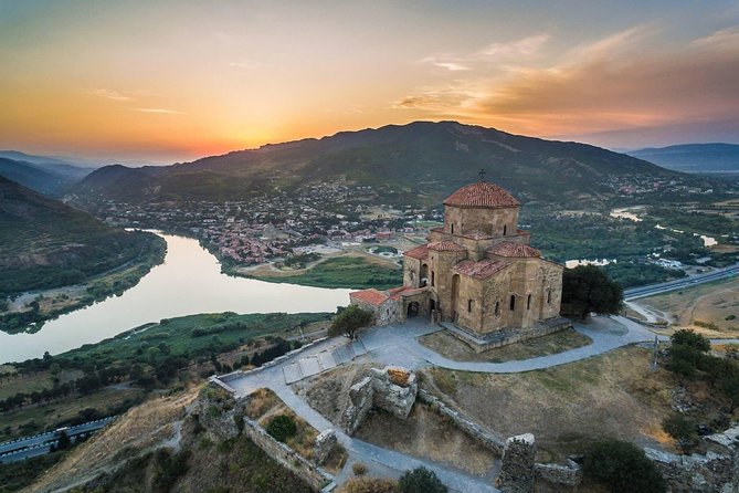 Mtskheta, Ananuri, Gudauri and Kazbegi Full Day Tour from Tbilisi - Zhinvali Reservoir and Ananuri Castle
