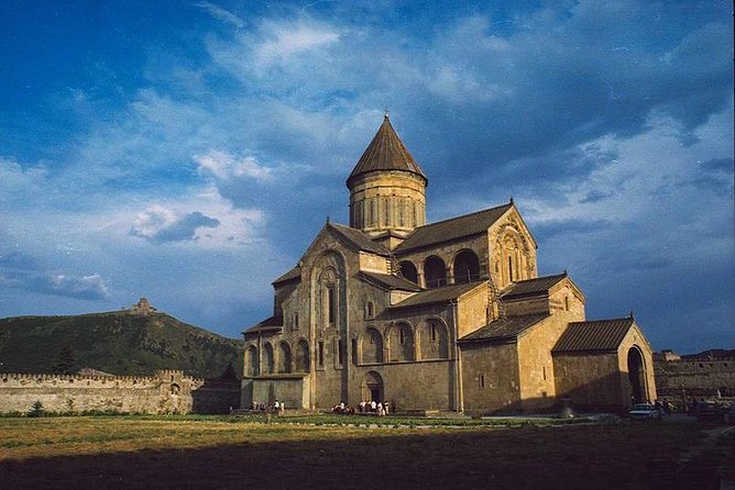 Mtskheta: Exploring Heritage and Cuisine through Cooking Classes - Guide service and the comfort of a private vehicle
