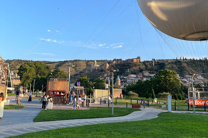 Old Tbilisi Private Walking Tour with Wine Tasting and Cable Car - What the wine tasting adds
