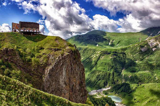 One-day tour to the Magnificent Kazbegi - Pasanauri and the meeting of two Aragvi rivers