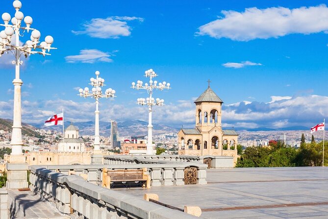 Panoramic city tour Tbilisi - Holy Trinity Church and Tbilisi’s religious landmarks