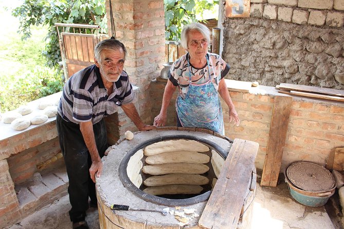 Private 4 days Food & Wine and Sightseeing tour to Kakheti, Kazbegi, Mtskheta. - Day one: David Gareja, bread ovens, and Sighnaghi