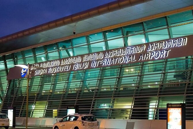 Private airport - city transfer Tbilisi - English-speaking drivers and communication