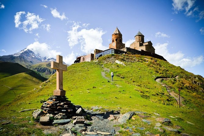 Private day tour in Kazbegi (Stepantsminda) - Ananuri Fortress: stonework beside the Aragvi