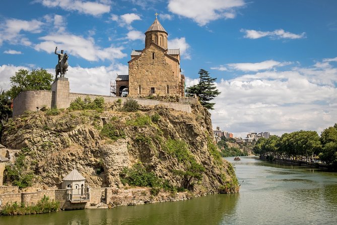 Private Day Tour - Old Town Tbilisi - Leghvtakhevi Canyon and the Bridge of Love