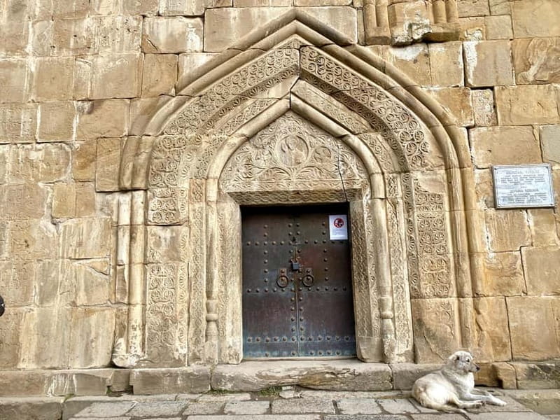 Private day trip to Stepantsminda, Kazbegi Mountains & Sno - Dariali Monastery and a confusing overnight detail