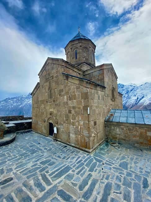 Private day trip to Stepantsminda, Kazbegi Mountains & Sno - The long return to Tbilisi