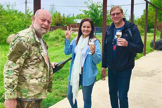 Private Organic Wine Tour from Kutaisi, 2 Tastings and Lunch - Lunch at Oda House in Martvili