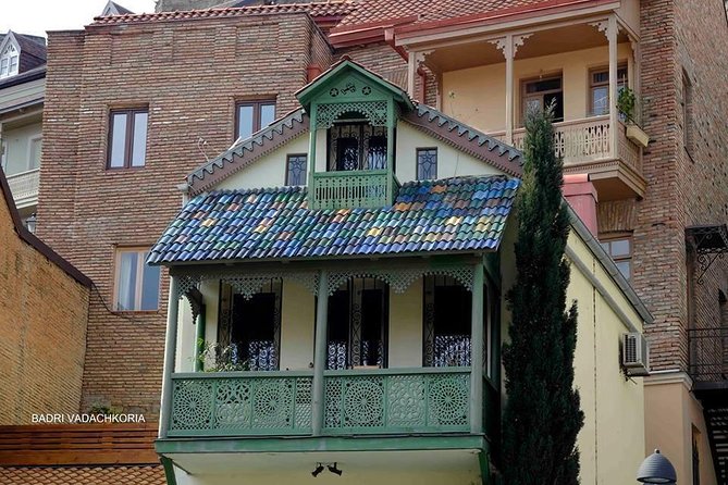 Private Tbilisi City Tour and Dinner with Folk Show - Crossing to Narikala by aerial cable car
