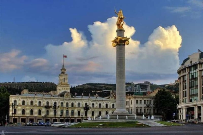Private Tbilisi City Tour from Yerevan - Crossing the Bridge of Peace to Rike Park