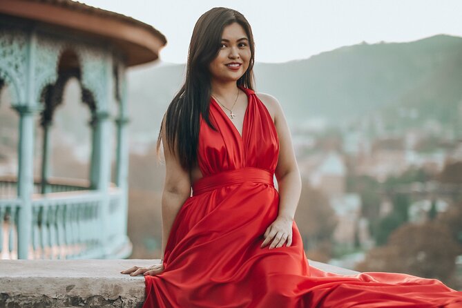 Private Tbilisi Flying Dress Photoshoot - Professional direction makes the difference