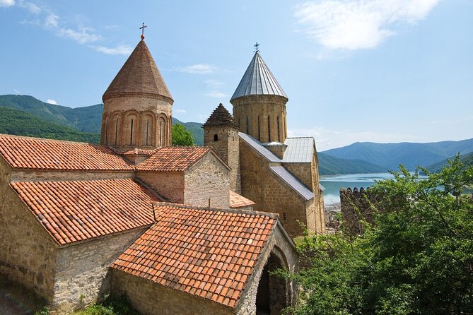 Private Tour: Ananuri Gudauri and Kazbegi - Kvemo Mleta: make lunch part of the experience