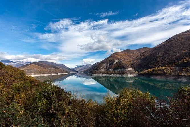 Private Tour Ananuri-Kazbegi-Gudauri - Gergeti Trinity Church and the high-country view