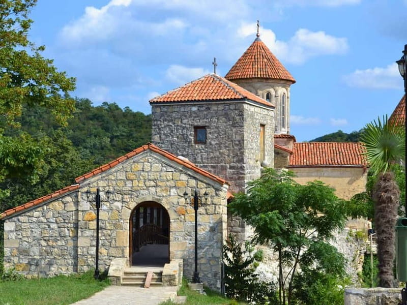 Private tour from KUTAISI: Bagrati, Gelati and Motsameta - Motsameta Monastery above the gorge