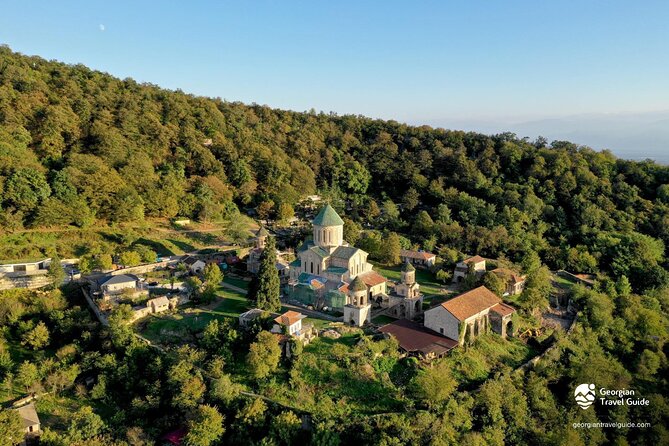 Private tour: Prometheus, Sataplia Caves Bagrati, Gelati - What the guide adds to the experience