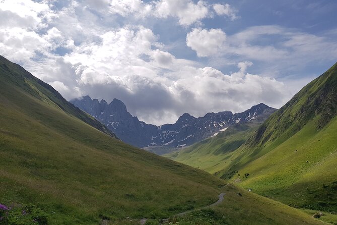 Private two days (one night) tour to Kazbegi and Juta with hikes - via Mtskheta. - Mtskheta gives the trip a cultural opening