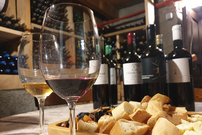 Private Ultimate Foodie Kakheti Experience with wine and cheese - Batonis Tsikhe and Telavi’s royal setting