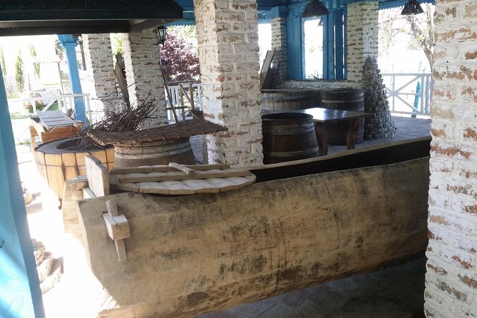 Private Wine Tour to Kakheti from Tbilisi - Shumi Winery brings the wine story into focus