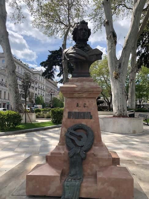 Revolutionary Tbilisi Walking Tour - Why this Tbilisi walk covers unusual ground