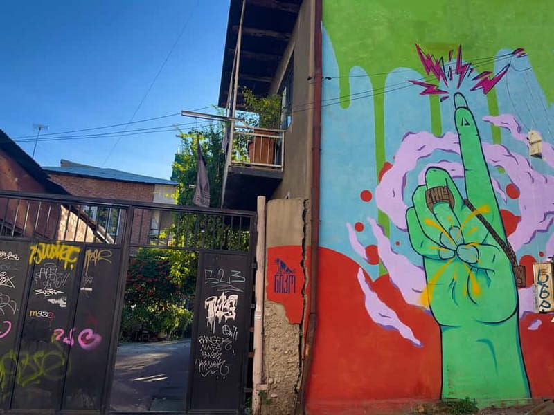 Tbilisi: 100+ Graffiti & Murals, Street Art Guided Tour - Key points to know before you go