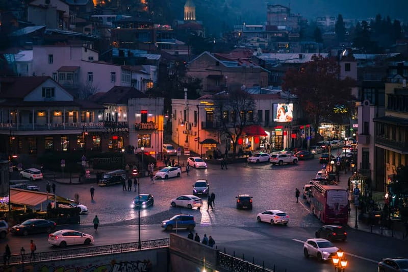 Tbilisi: 2-hours Midnight Express Guided Tour - Parliament, the National Gallery, and the Georgian National Museum