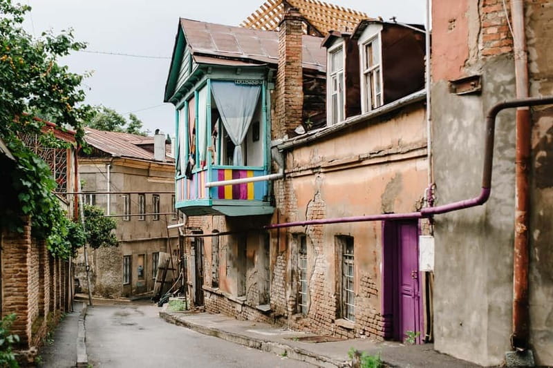 Tbilisi: 50+ Hidden Gems Guided Tour - Guides and the value of local advice