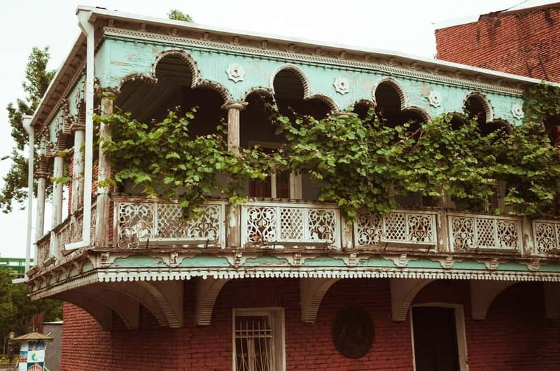 Tbilisi: 50+ Hidden Gems Guided Tour - Who should book it?