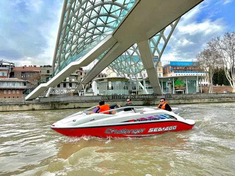 Tbilisi Boat Tour: Private Exciting Boat Trip in Old City - The 30-minute ride along the Mtkvari