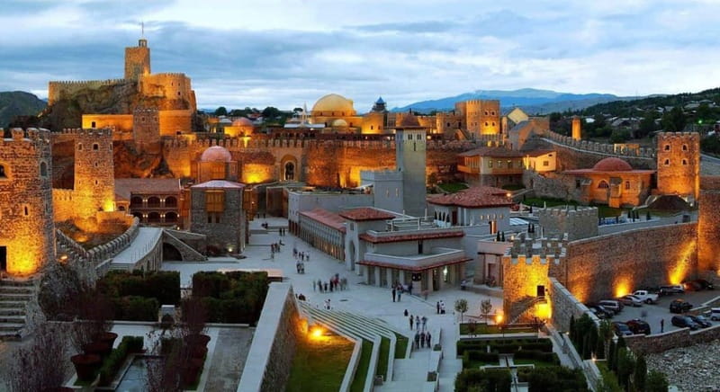 Tbilisi: Borjomi, Rabati & Vardzia Adventure Guided Tour - Rabati Fortress and the meeting of architectural styles