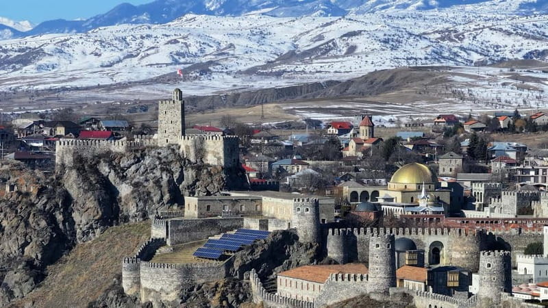 Tbilisi: Borjomi, Rabati & Vardzia Adventure Guided Tour - Borjomi Central Park and the taste of mineral water
