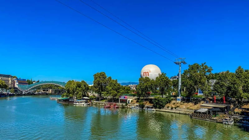 Tbilisi: City Highlights Guided Walking Tour - Three Churches, Three Different Stops