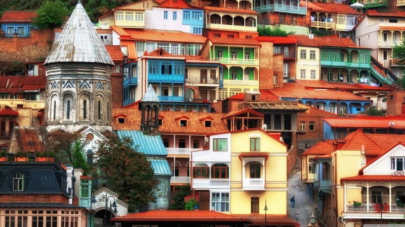 Tbilisi: City Highlights Walking Tour - Old Town architecture, from Georgian balconies to European details