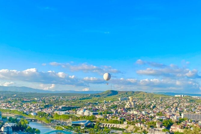 Tbilisi City Tour, Most Popular Tourists Destinations In The Capital Of Georgia - Metekhi Church and the Mtkvari River
