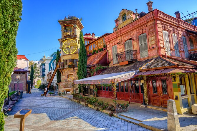 Tbilisi City Tour with Street Photography - Guide Beso and the private-tour advantage